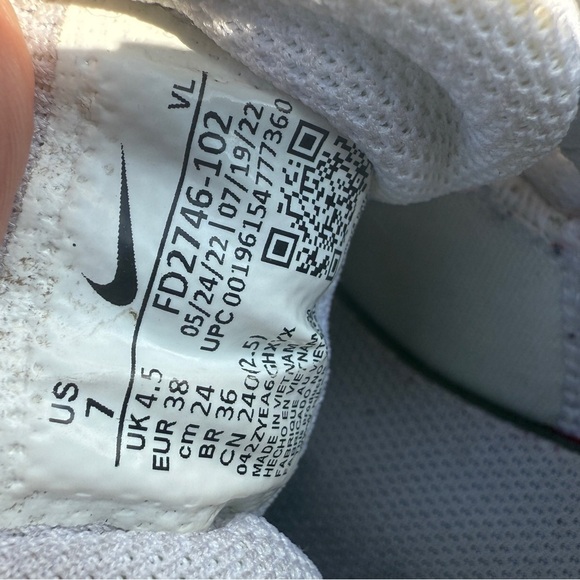 Nike Women's Alpha Huarache Elite 4 Turf Softball Shoes White Size 7 Athletic - Picture 11 of 11